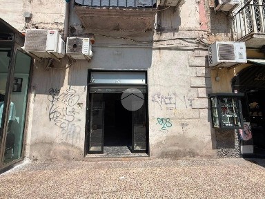 Napoli, Fuorigrotta, Via Giacomo Leopardi, 22