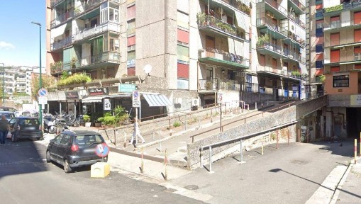 Napoli, Fuorigrotta, Via Campegna, 71