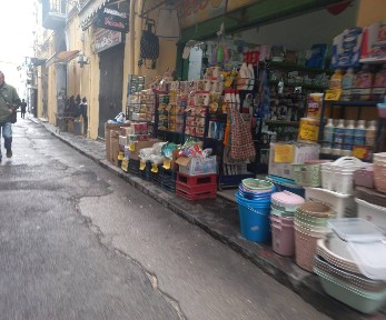 Locale commerciale in Vendita