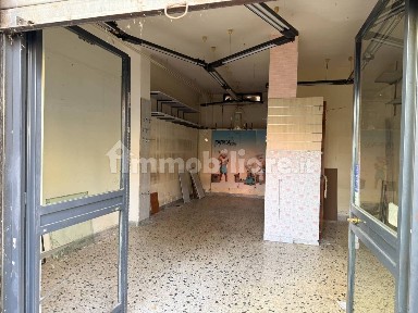 Napoli, Piscinola, Via dell'Abbondanza, 28