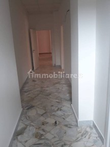 Taranto, Italia - Montegranaro, Via Japigia, 10