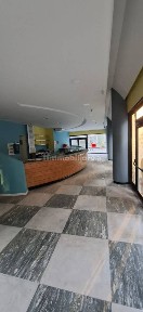 Locale commerciale in Vendita