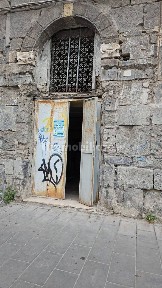 Napoli, Chiaia, Riviera Di Chiaia, 66A