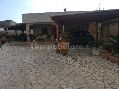 Bilocale ottimo stato, piano terra, Leporano Marina, Leporano