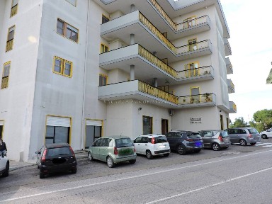 Trilocale via San Martino, Centro, Castellaneta