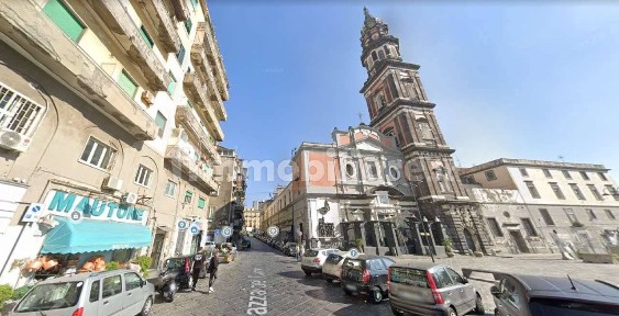 Locale commerciale in Vendita