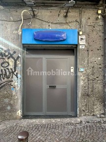 Locale commerciale in Vendita