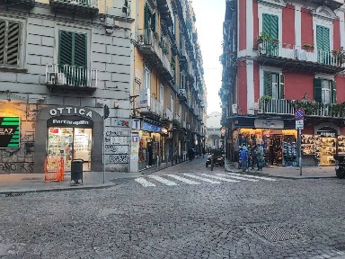 Napoli, Centro Storico, via Tommaso Caravita