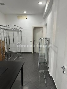 Napoli, Ponti Rossi, Via Nicola Nicolini, 53B