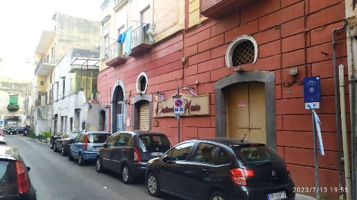 Locale commerciale in Vendita