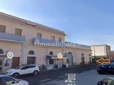 Locale commerciale in Vendita