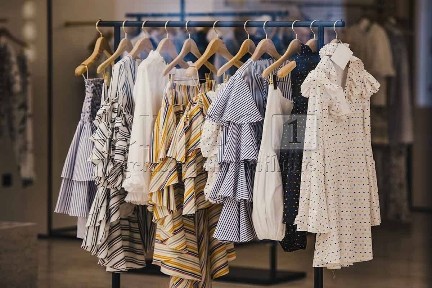 Negozio di abbigliamento in Affitto