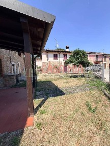 Terratetto plurifamiliare via case Chiesa, Carpaneto Piacentino