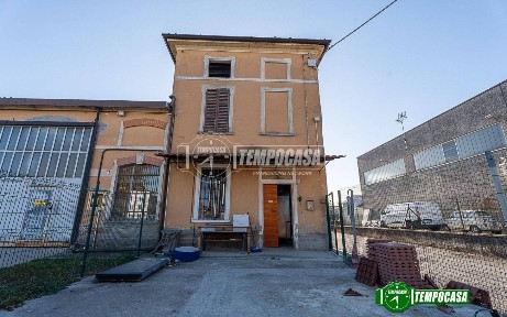 Terratetto unifamiliare via Malvicino, Centro, Castel San Giovanni