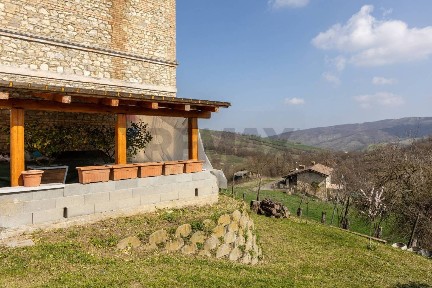Terratetto unifamiliare via Silvani 49, Silvani, Vernasca