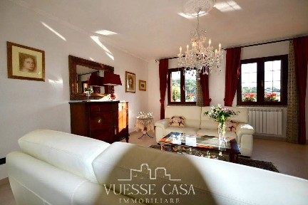 Villa unifamiliare 205 m², Centro, Nuoro