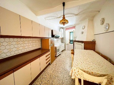 Mozzagrogna, Via Asilo, 7