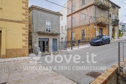 Terratetto unifamiliare piazza Umberto I 1, Centro, Furci