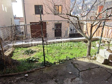Terratetto unifamiliare via Felice Lonzi, Centro, Castiglione Messer Marino