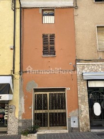 Borgonovo Val Tidone, Via Roma