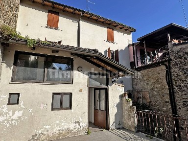 Ponte dell'Olio, Via Vittorio Veneto, 36