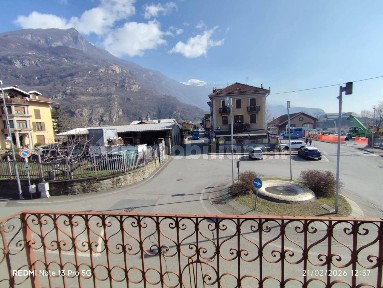 Pont-Saint-Martin, Piazza della Stazione