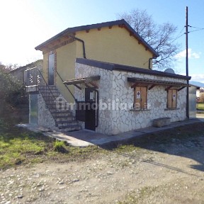 Altino, Contrada Scosse