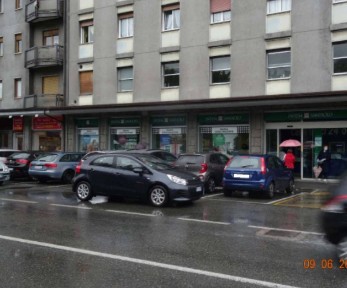 Locale commerciale in Vendita