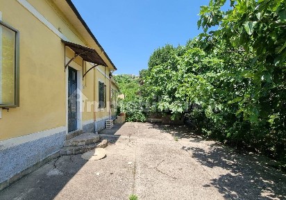 Vacri, Contrada Acquasanta