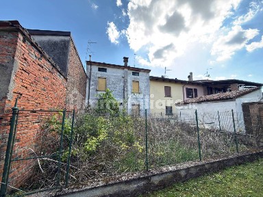 Terratetto unifamiliare via Ugo Biolchi, San Giuliano, Castelvetro Piacentino