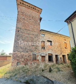 Caorso, Via Roma