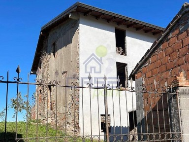 Terratetto unifamiliare via Guglielmo Marconi, Centro, Ziano Piacentino