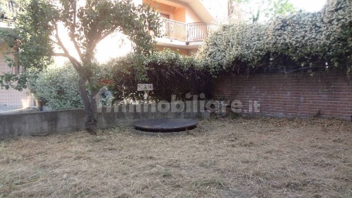 Terratetto plurifamiliare via Madonna Del Ponte 20, Centro, Fara Filiorum Petri