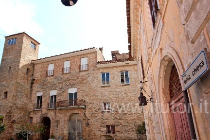 Terratetto plurifamiliare via della Chiesa 15, Centro, Miglianico