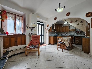 Terratetto unifamiliare via Roma 19, Centro, Castelguidone