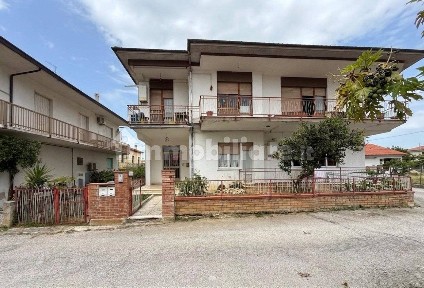 Villamagna, Viale Regina Margherita, 63
