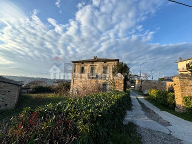 Terratetto unifamiliare C.da Santa Liberata 127, Centro, Lanciano