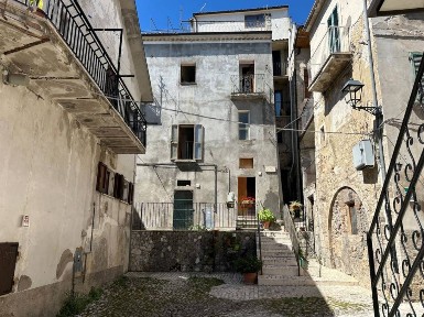 Pretoro, Salita Purgatorio