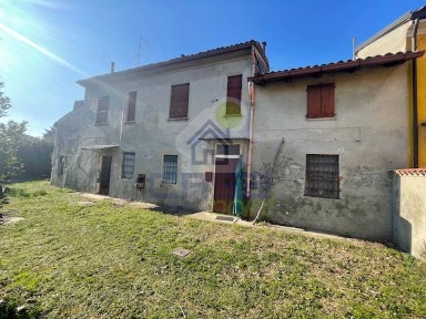 Terratetto plurifamiliare via Bernini, Centro, Castelvetro Piacentino