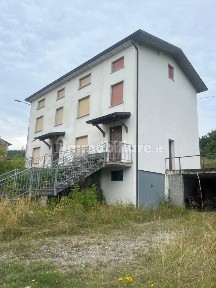 Terratetto plurifamiliare Località Arda Oneto 3, Morfasso