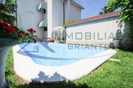 Villa bifamiliare via Sabotino, Crenna - Bettolino, Gallarate