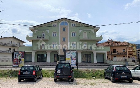 Locale commerciale in Affitto