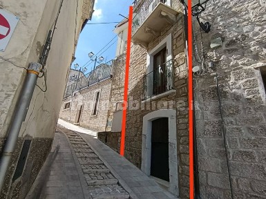 Pennapiedimonte, Salita della Piazzetta, 14