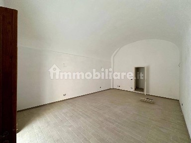 Attività commerciale in Affitto