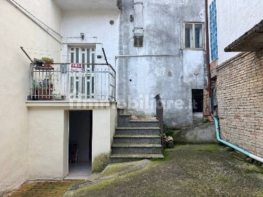 Terratetto unifamiliare via B. Croce 26, Centro, Atessa