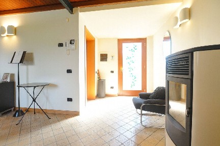 Villa unifamiliare via Carducci 16, Besnate