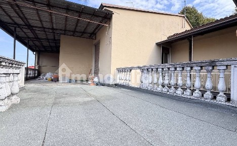 Terratetto unifamiliare 160 m², ottimo stato, Infrangibile, Piacenza