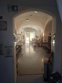 Locale commerciale in Vendita