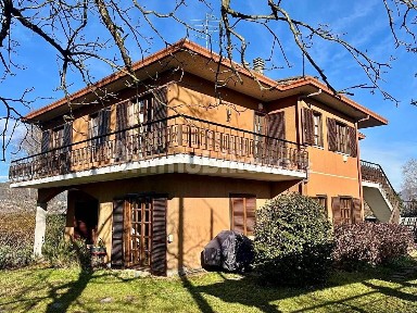 Villa unifamiliare via Europa 18, Corgeno, Vergiate