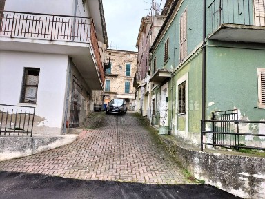 Terratetto unifamiliare via Scesa Arcata, Centro, Arielli